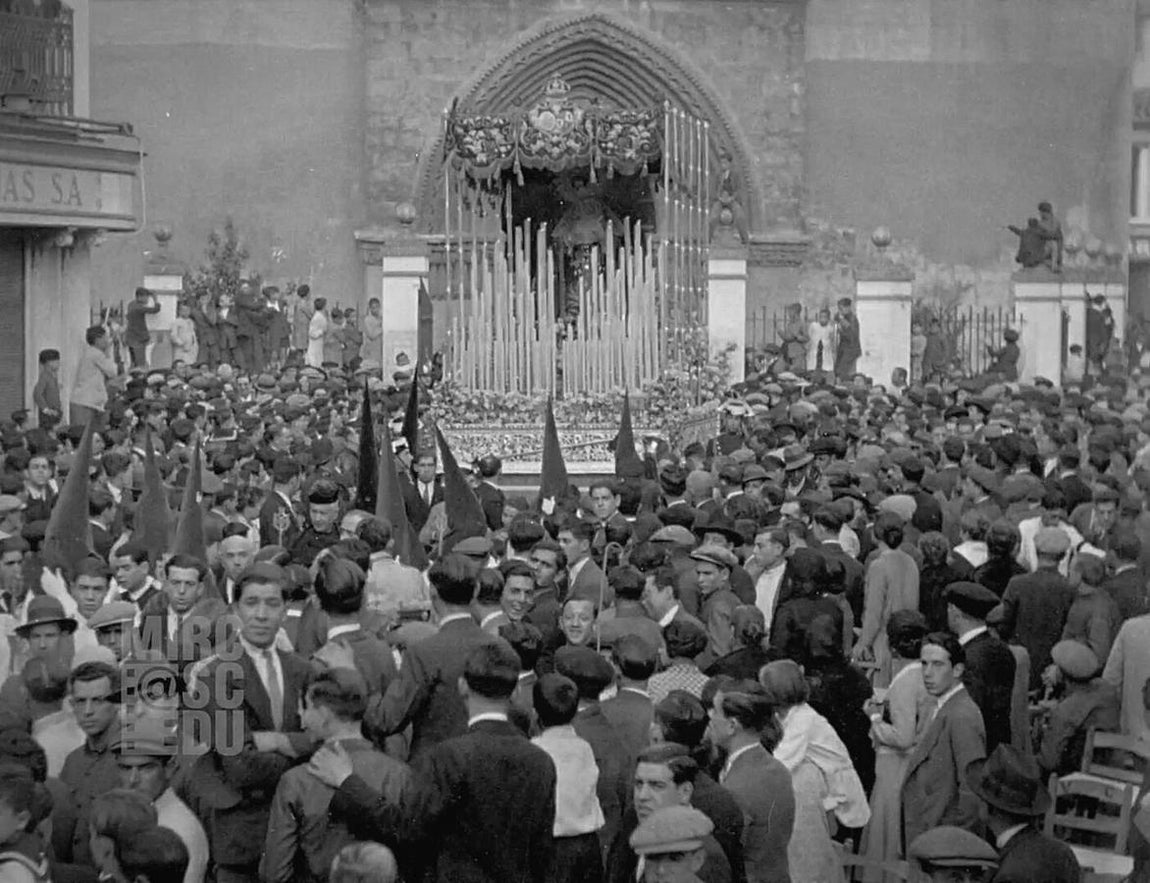 Se trata de imágenes sonoras de la Semana Santa de Sevilla de los años 1930 y 1931, además de otra filmación de 1927 pero en este caso sin sonido.