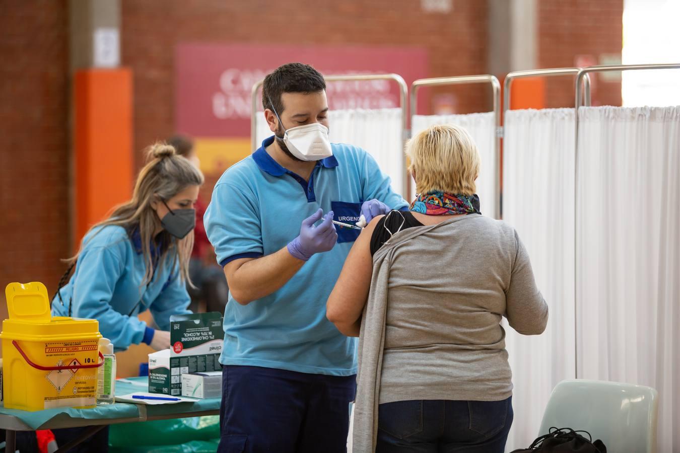 La Universidad de Sevilla se une a la vacunación contra el Covid