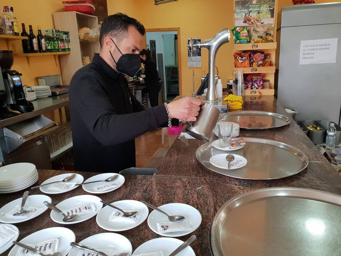 Fotos: Chiclana recupera su actividad comercial tras dos semanas de parón