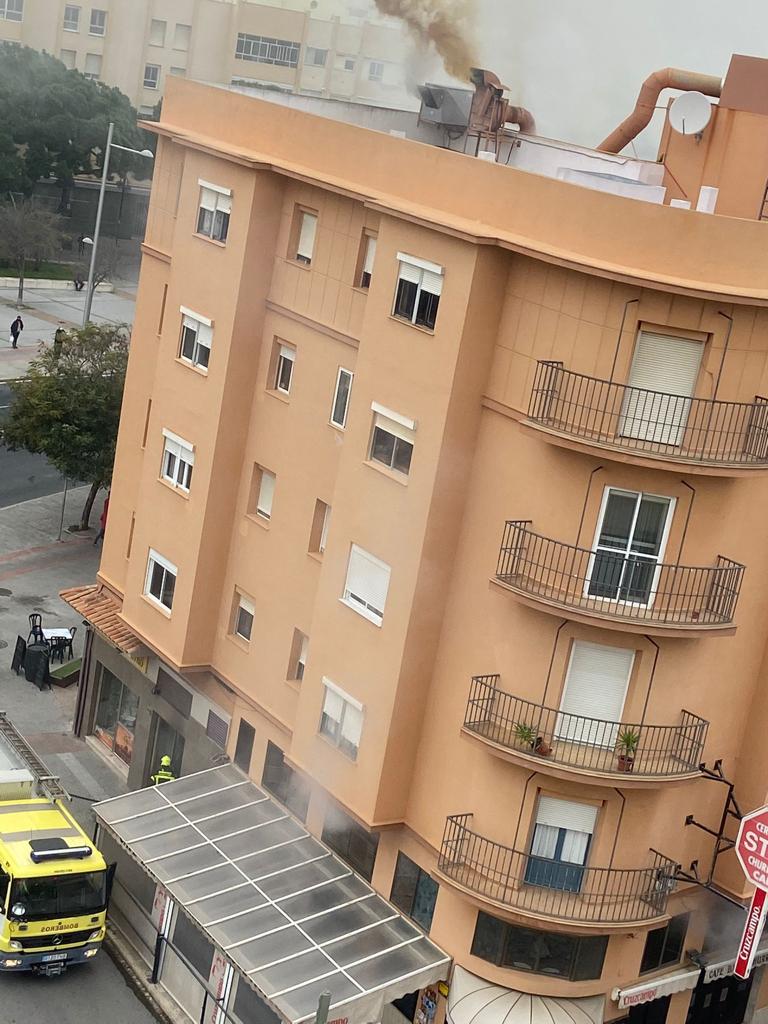 Incendio en la cocina de un bar en Segunda Aguada en Cádiz