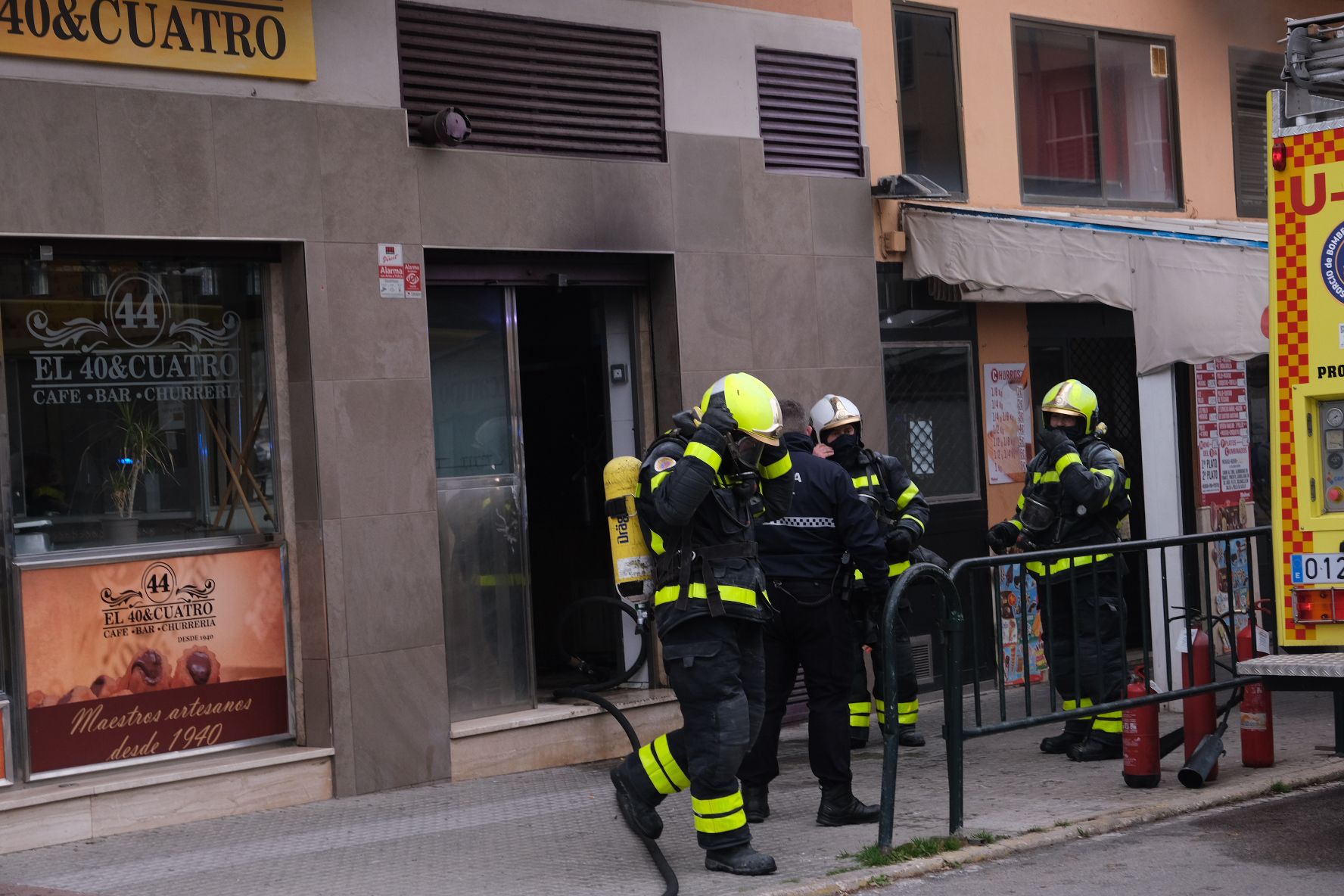 Incendio en la cocina de un bar en Segunda Aguada en Cádiz