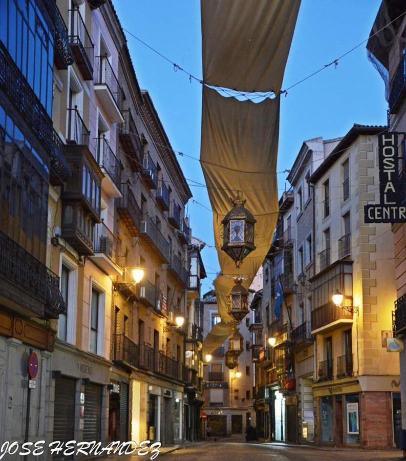 Una historia de 3.000 fotografías sobre la ciudad de Toledo resumidas en un puñado de instantáneas