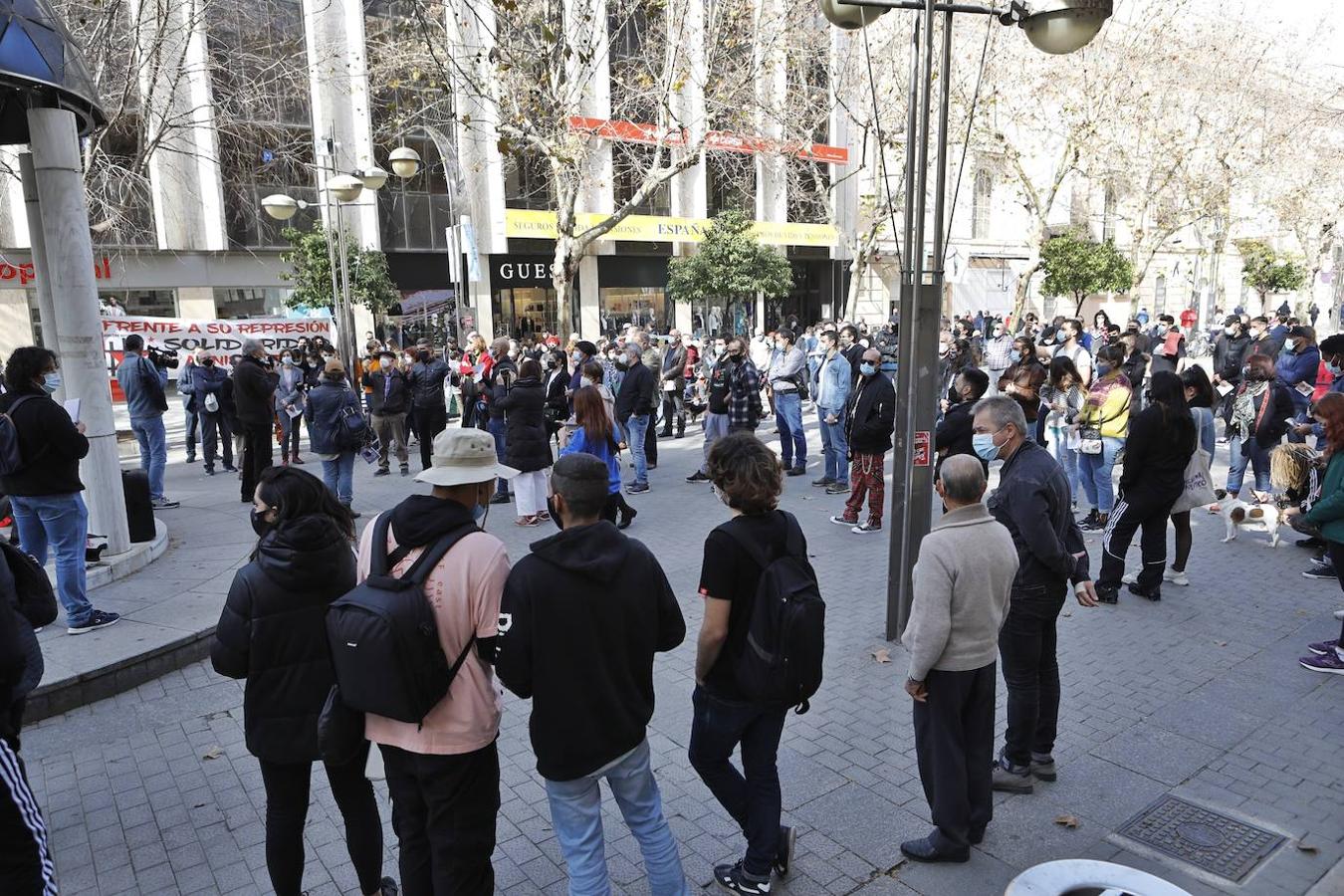 La concentración por la libertad del rapero Pablo Hasel en el Bulevar, en imágenes