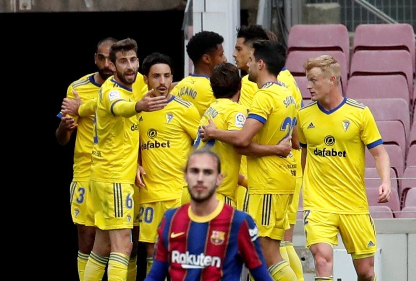 FOTOS: Las imágenes del empate del Cádiz en Barcelona