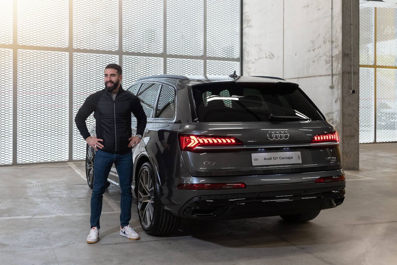 Galería: derroche de CV en los nuevos &#039;coches oficiales&#039; del Real Madrid