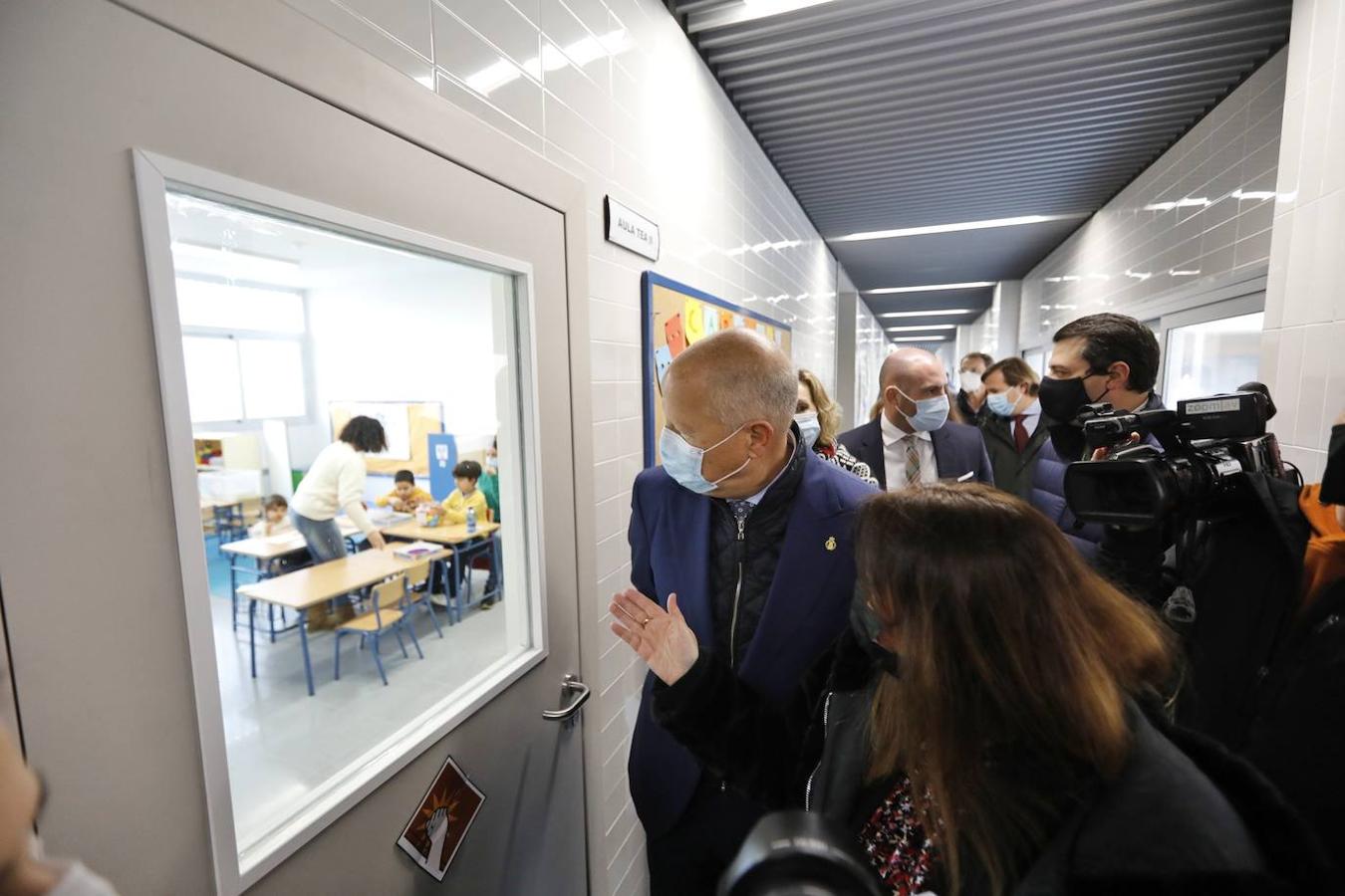 La inauguración oficial del colegio Turruñuelos de Córdoba, en imágenes