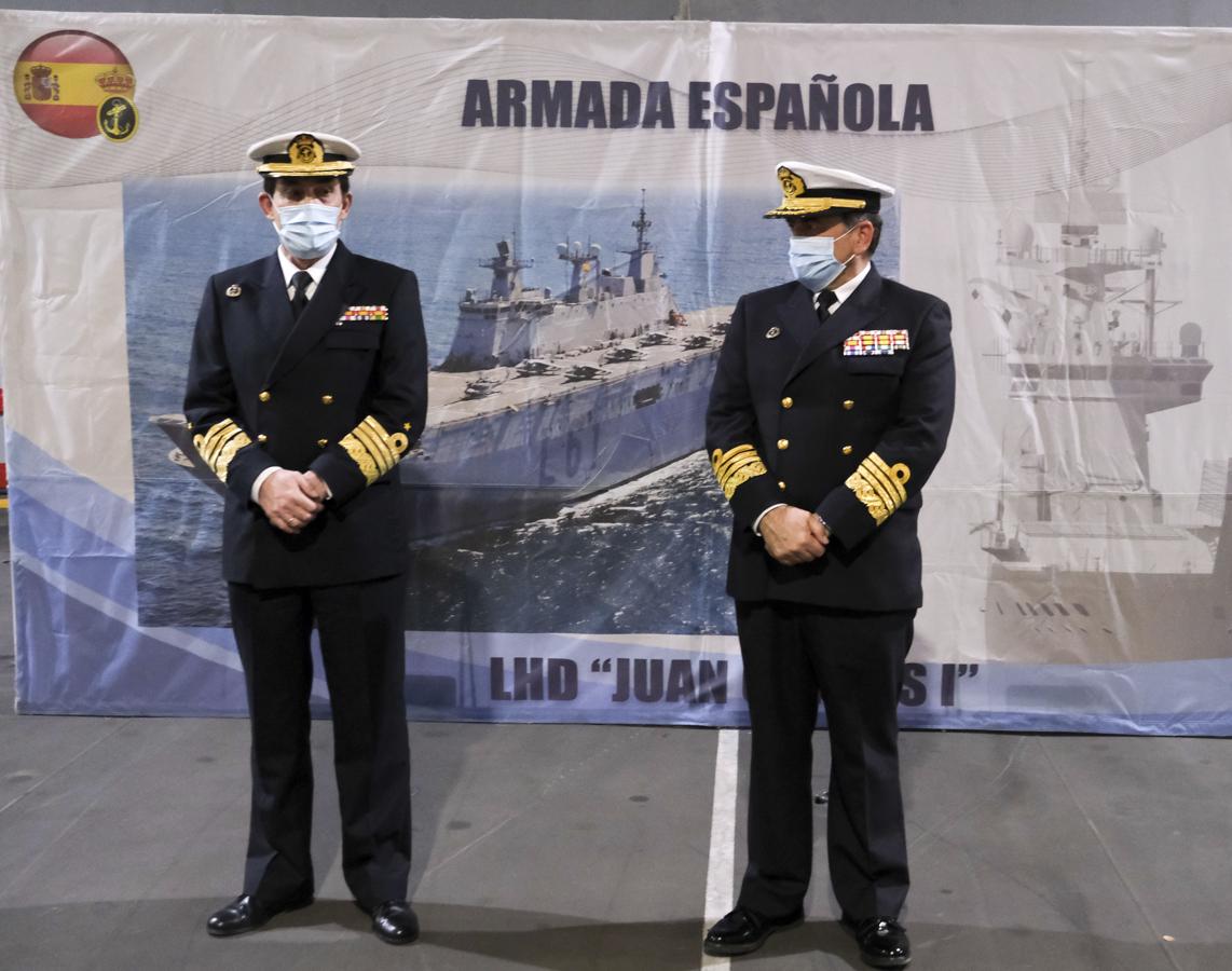 En imágenes: La toma de posesión del nuevo Almirante de la Flota a bordo del Juan Carlos I