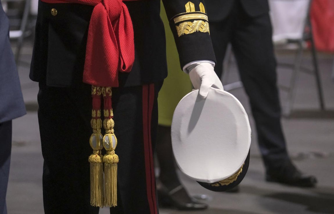 En imágenes: La toma de posesión del nuevo Almirante de la Flota a bordo del Juan Carlos I