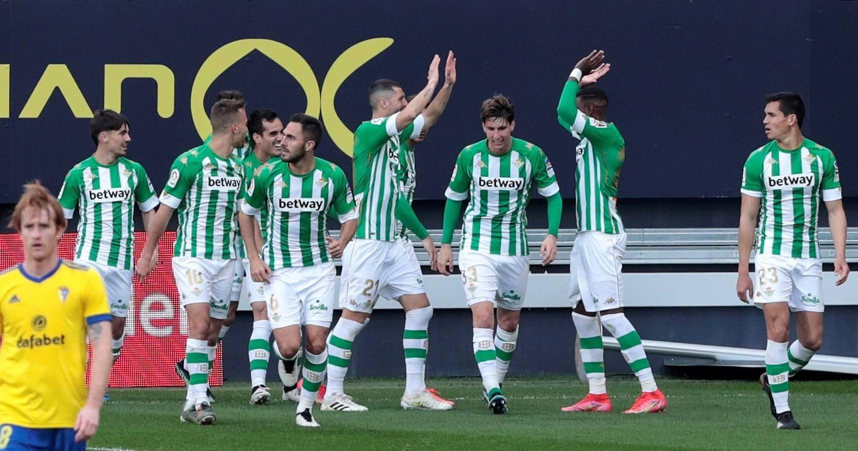 En imágenes, el partido entre el Cádiz y el Betis