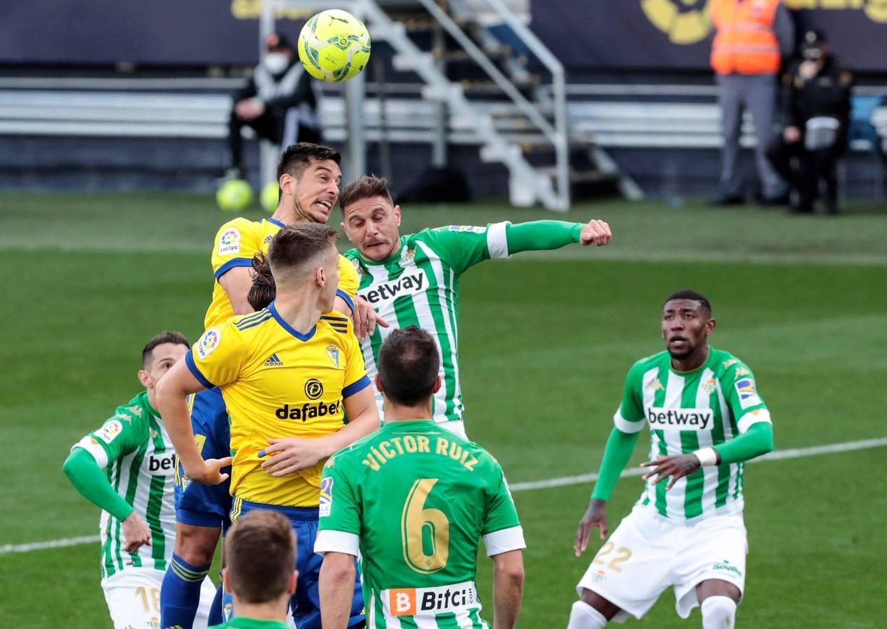 En imágenes, el partido entre el Cádiz y el Betis