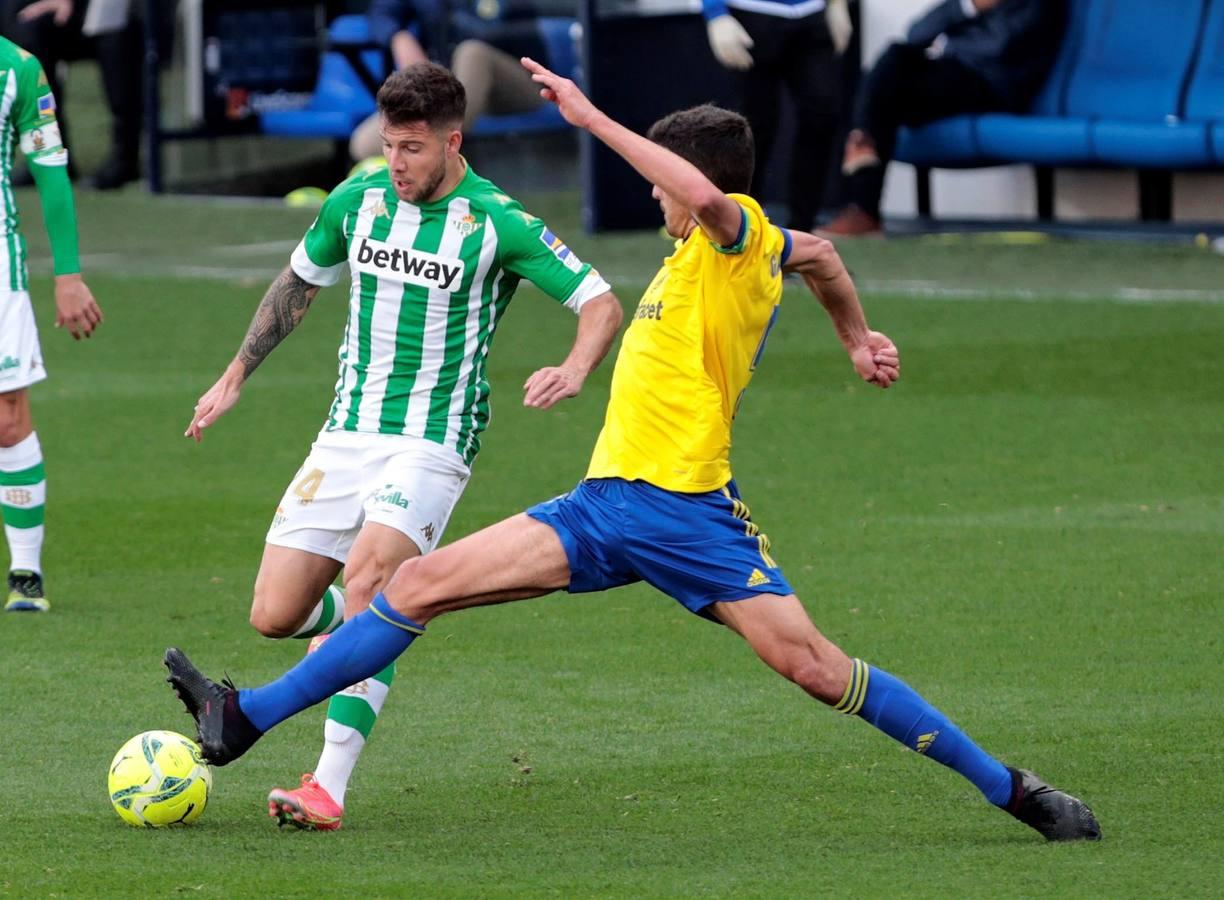 En imágenes, el partido entre el Cádiz y el Betis