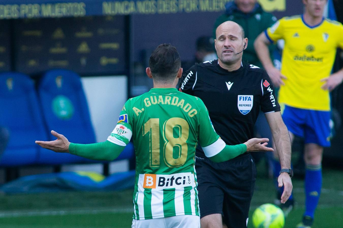 En imágenes, el partido entre el Cádiz y el Betis