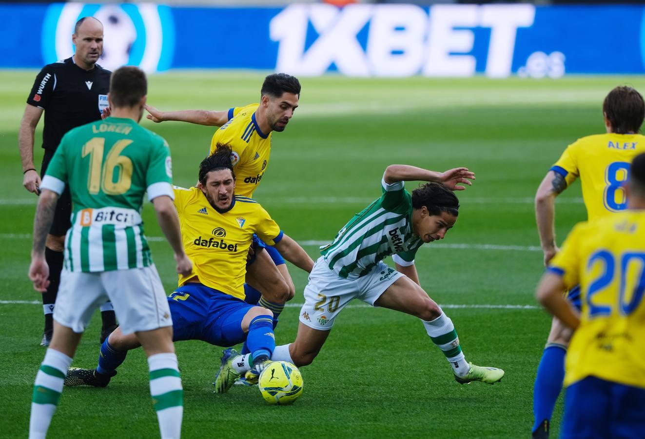 En imágenes, el partido entre el Cádiz y el Betis