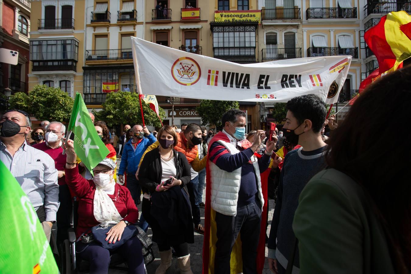 En imágenes, acto de Vox en la Plaza de San Francisco de Sevilla