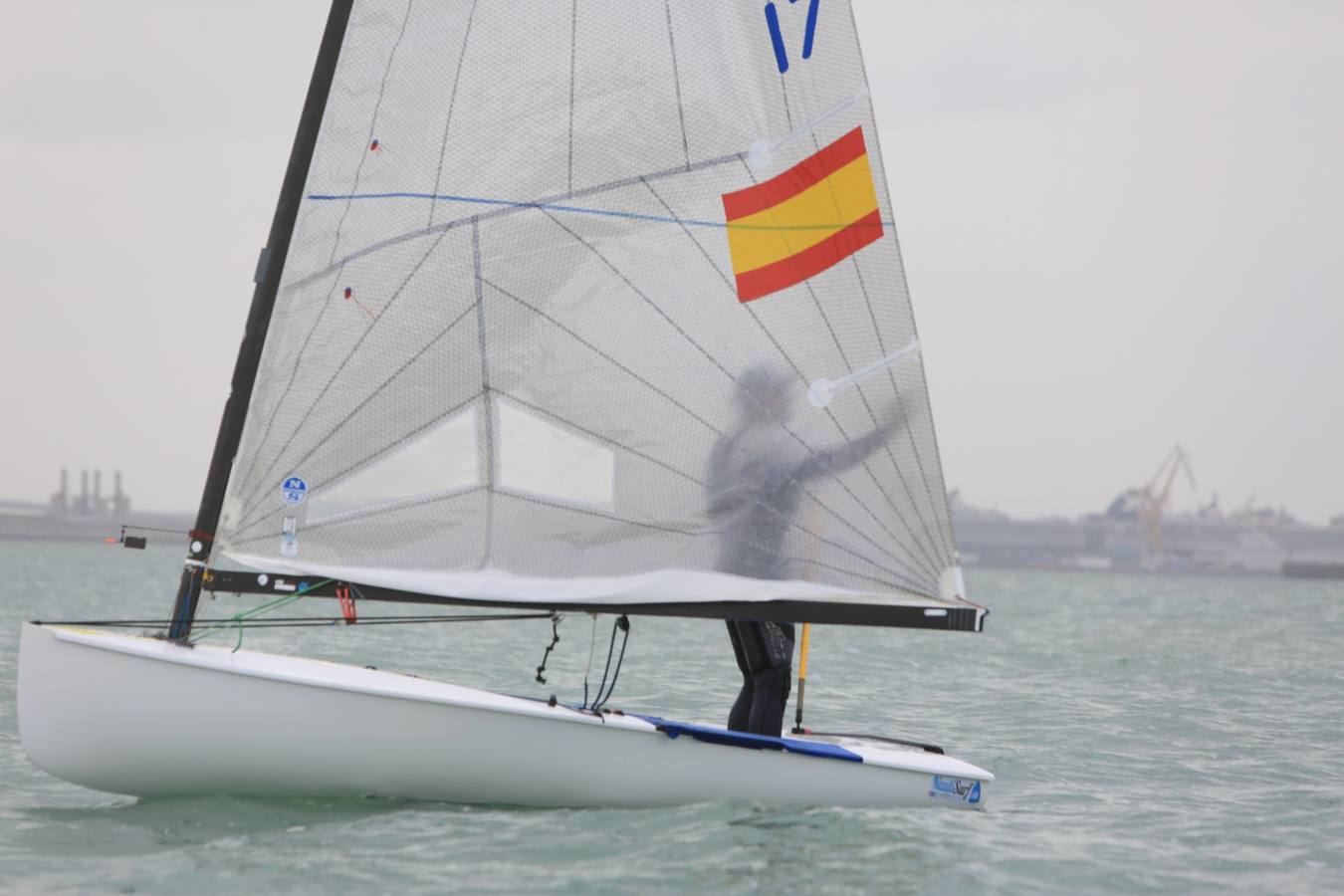 FOTOS: La Semana Olímpica Andaluza de vela, en la Bahía de Cádiz