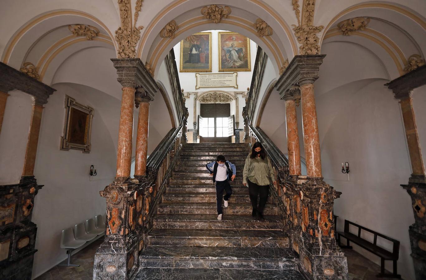 El patrimonio del Colegio de La Inmaculada de Córdoba, en imágenes