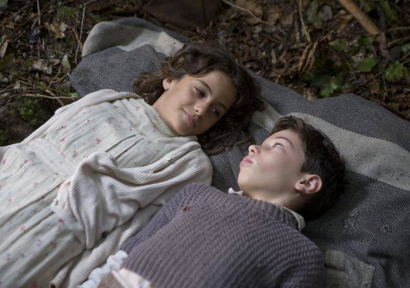 'Pan negro' (2010). 9 premios. Una de esas ocasiones en las que la Academia de Cine apostó por la calidad sin importarle la taquilla. Así, el catalán ganó al inglés de 'Buried', gran ejercicio de estilo de Rodrigo Cortés. Agustí Villaronga, un cineasta retorcido y distinto, a menudo genial, nos lleva a una zona rural de Cataluña en los años de la posguerra, donde cuenta una historia de iniciación más moral que sexual.