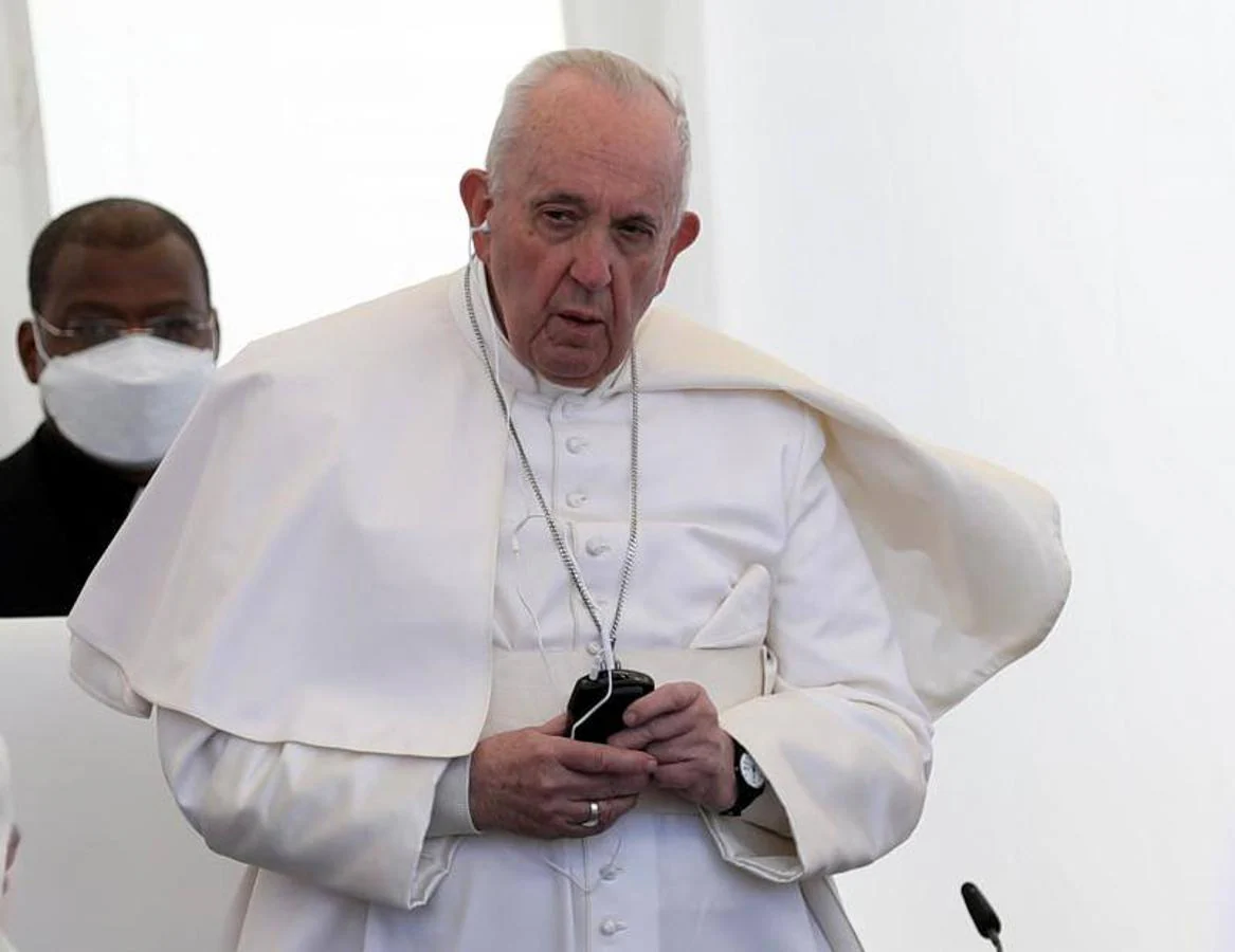 Este sábado el Papa Francisco ha asistido a una reunión interreligiosa en la llanura de Ur, Nassirya. 