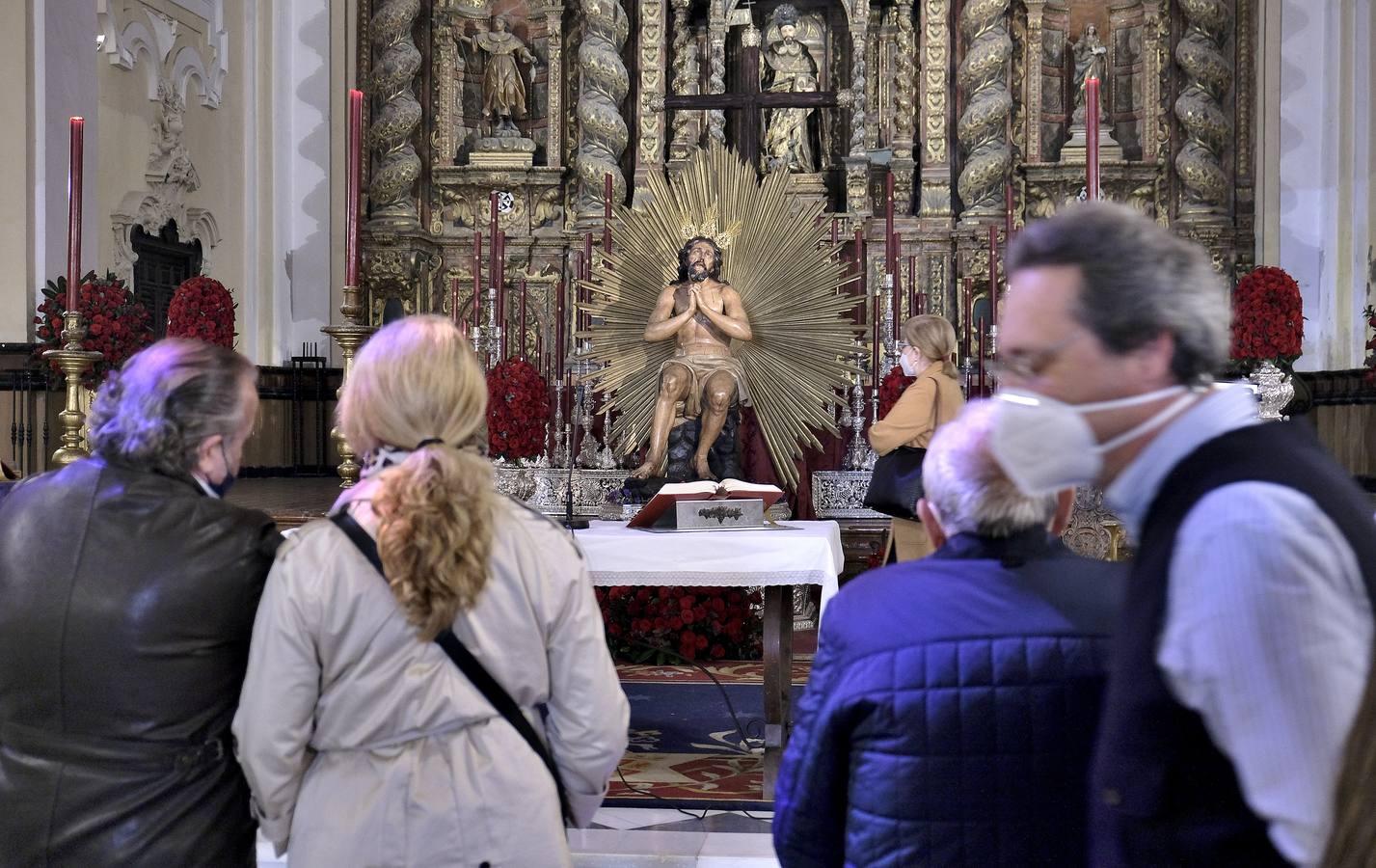 En imágenes, ambiente de domingo en las calles de Sevilla