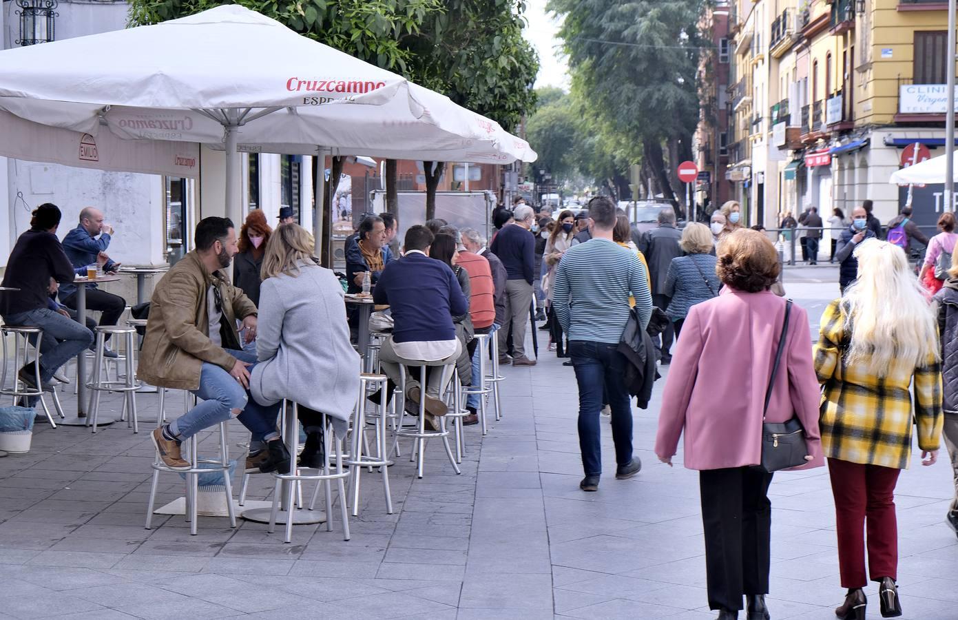 En imágenes, ambiente de domingo en las calles de Sevilla