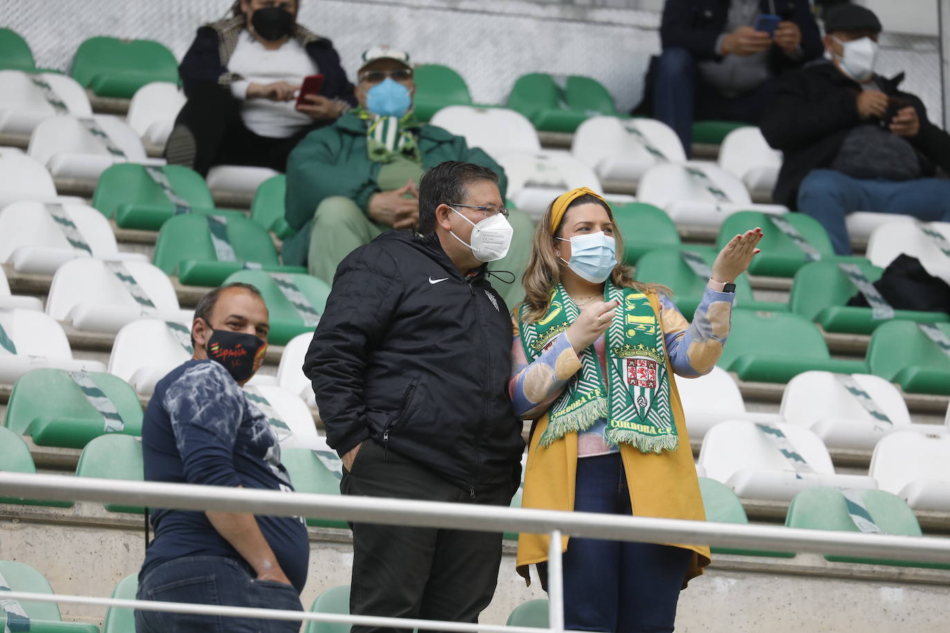 La vuelta del público en el Córdoba CF - Real Murcia, en imágenes