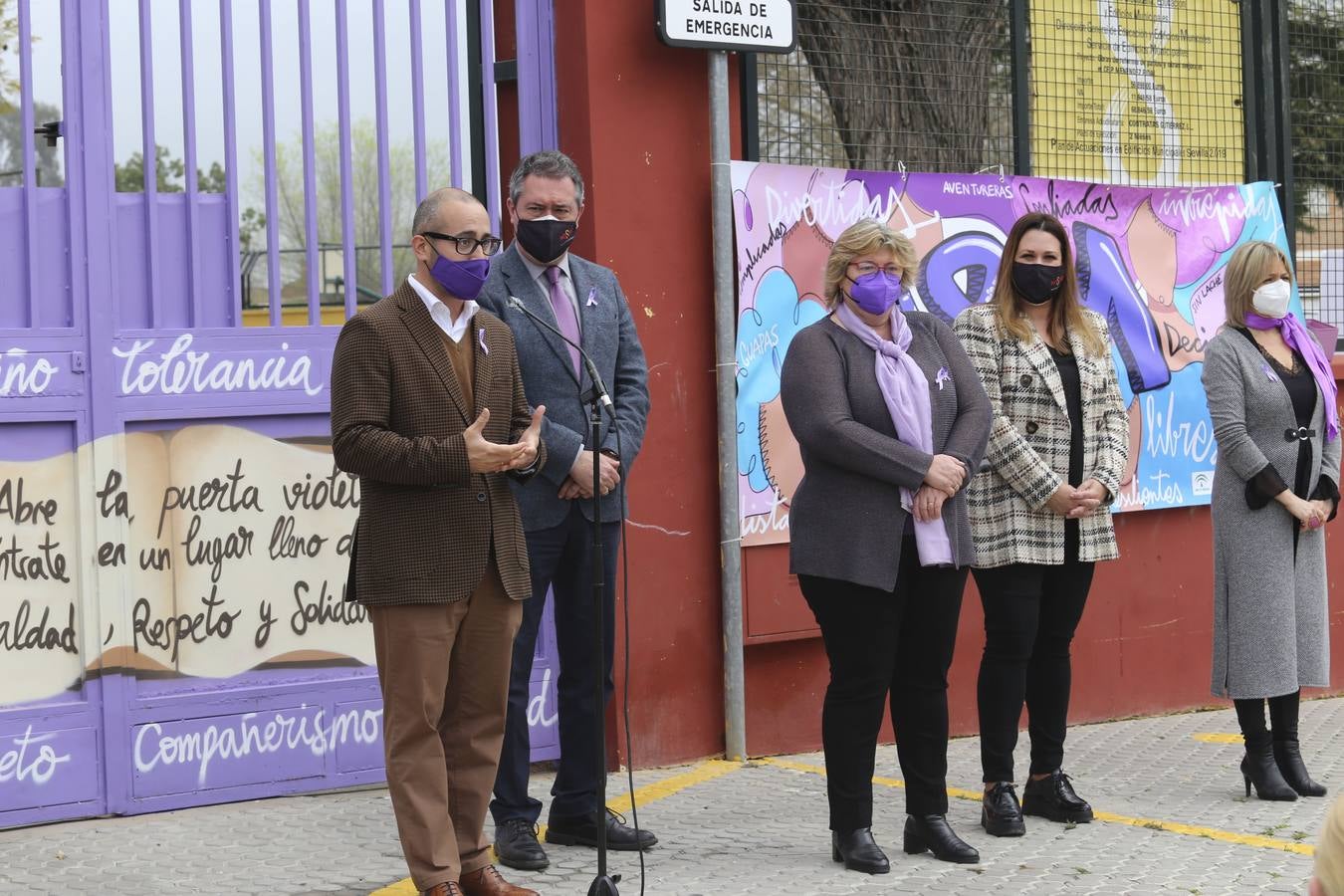 Juan Espadas, en la celebración del Día de la Mujer en el CEIP Menéndez Pidal