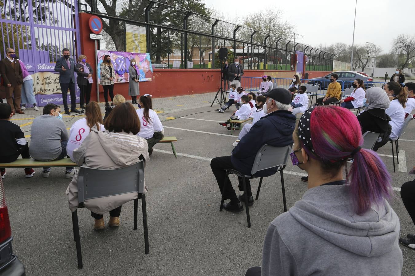 Juan Espadas, en la celebración del Día de la Mujer en el CEIP Menéndez Pidal