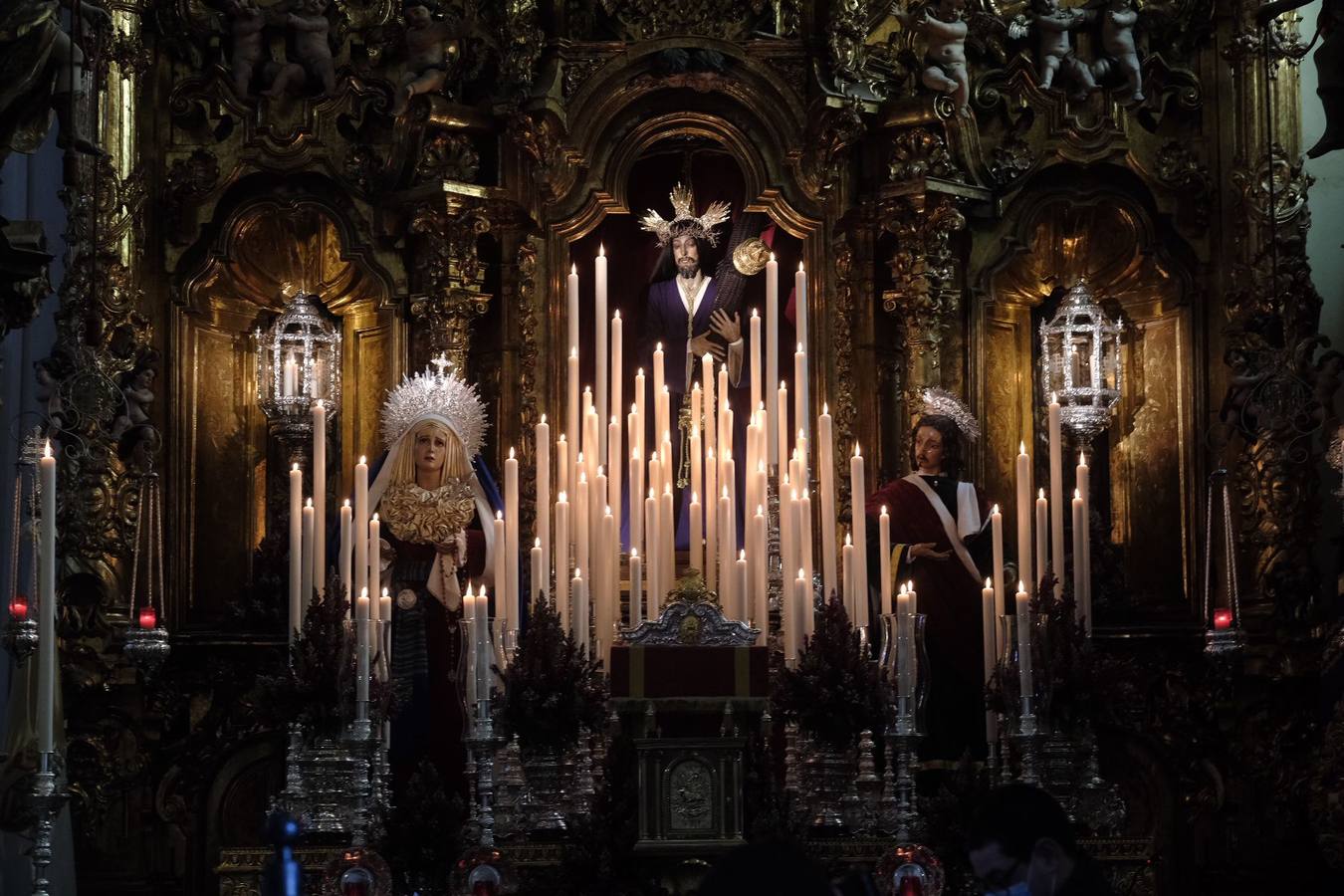 FOTOS: Así es el altar efímero del Nazareno de Santa María en Cádiz