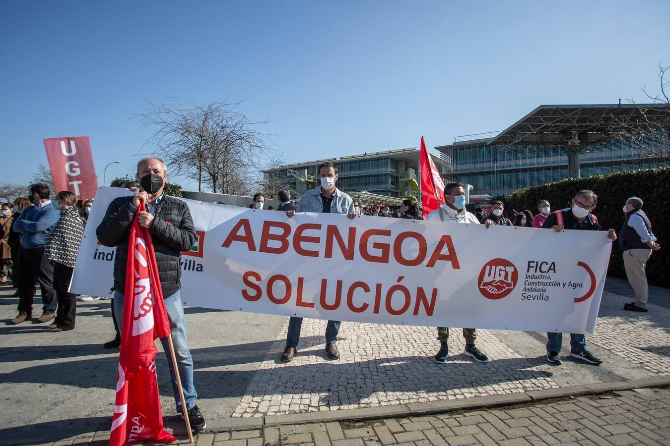 Concentración de trabajadores de Abengoa en Palmas Altas