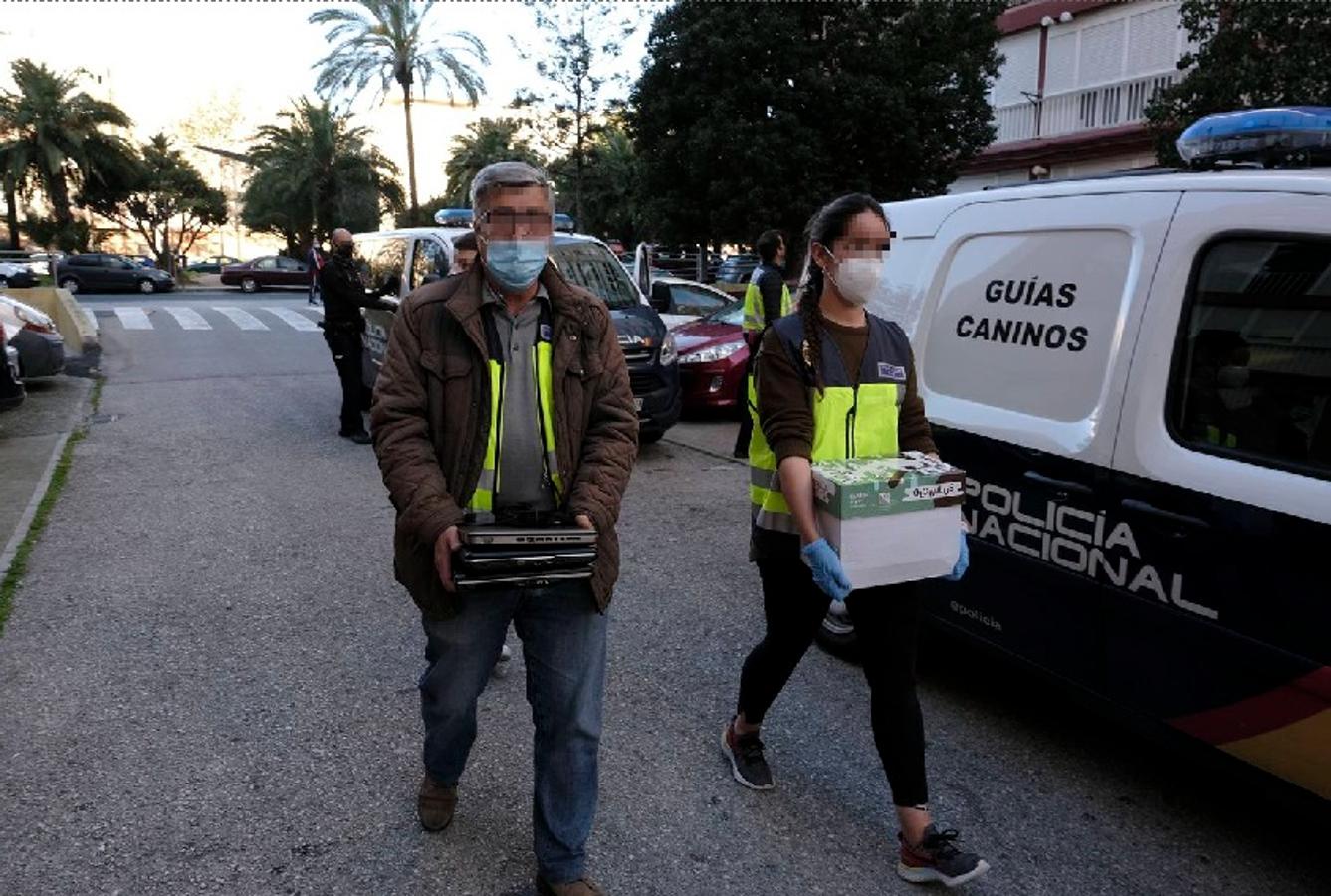 FOTOS: Operación policial en Cádiz