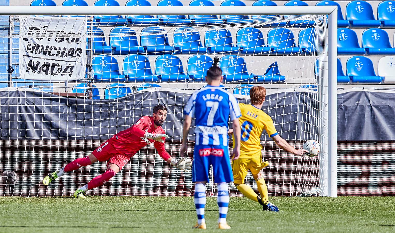 FOTOS: Las imágenes del empate del Cádiz ante el Alavés