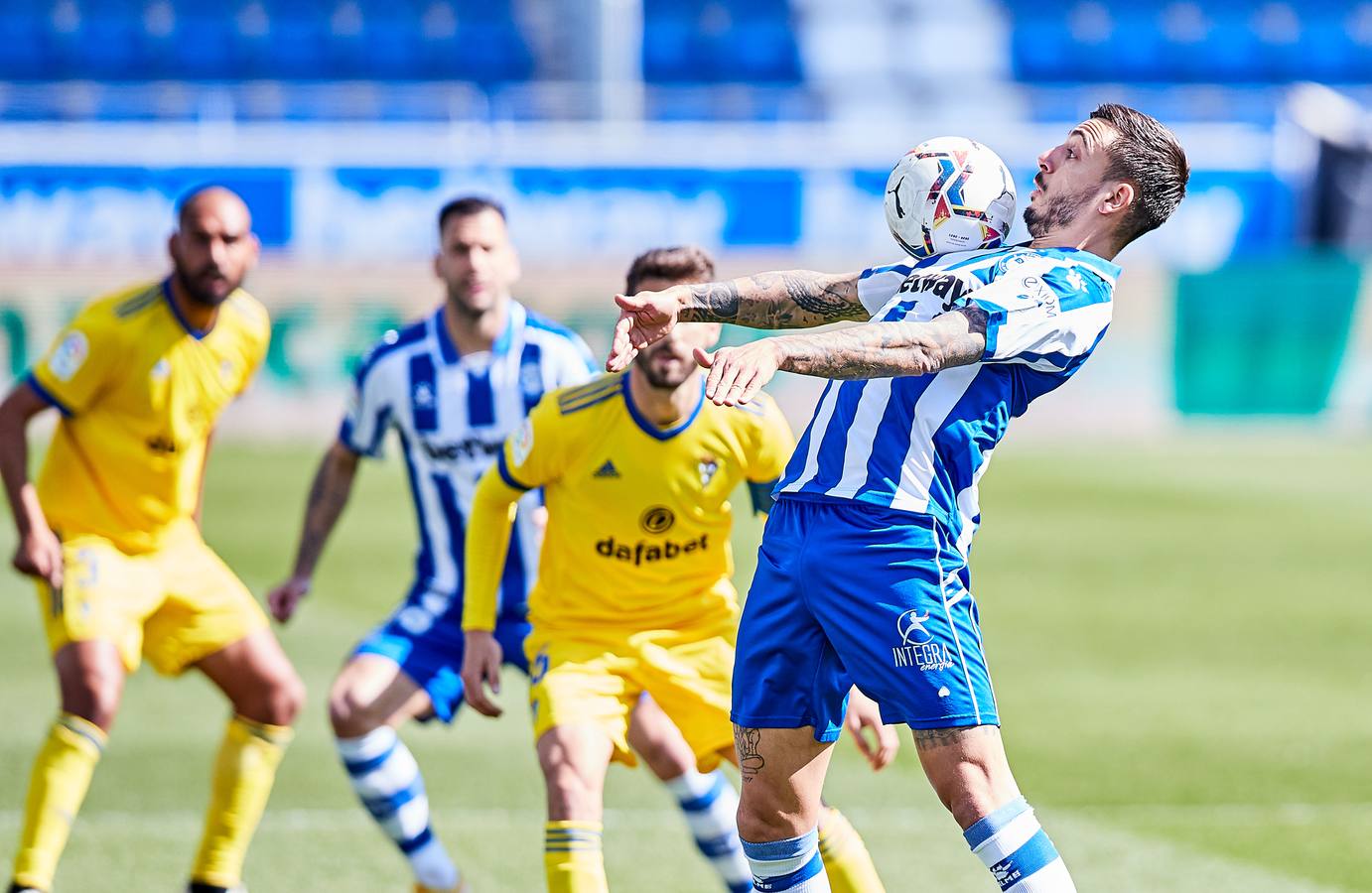 FOTOS: Las imágenes del empate del Cádiz ante el Alavés