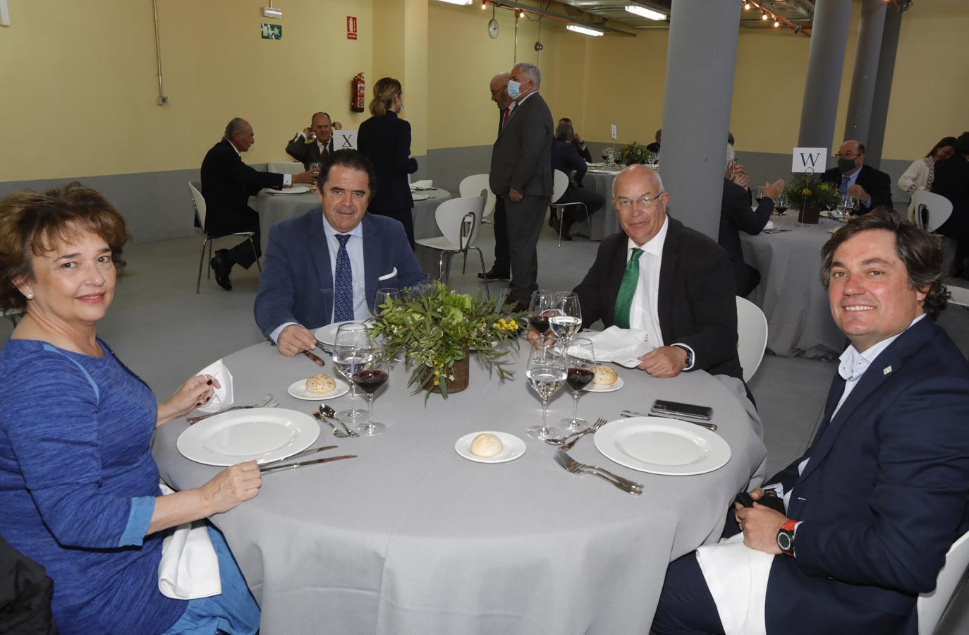 La familia De Prado recibe el XIII Premio Simón de Rojas Clemente en la Casa de ABC