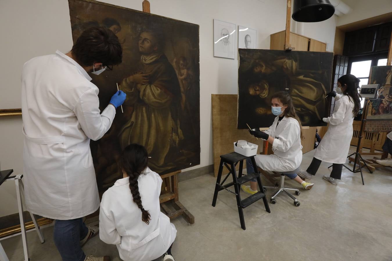 Fotogalería: Restauración de las esculturas y retablos de Santa Clara (I)