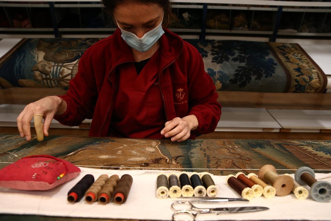 Tres siglos de historia de la Real Fábrica de Tapices, en imágenes