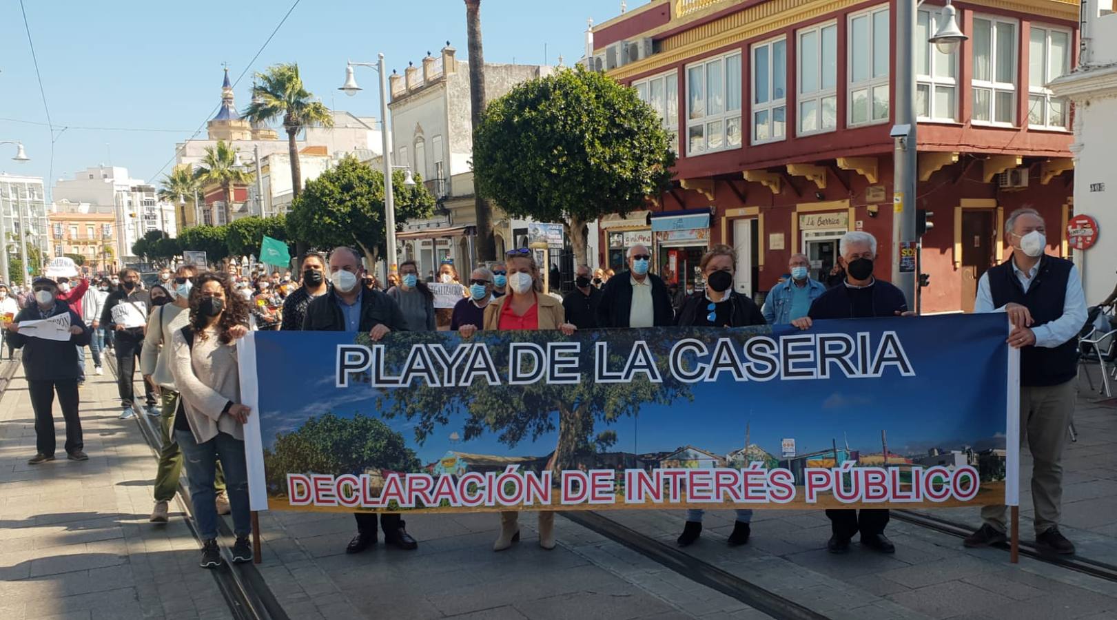 FOTOS: Concentración en San Fernando contra el derribo las casetas de La Casería