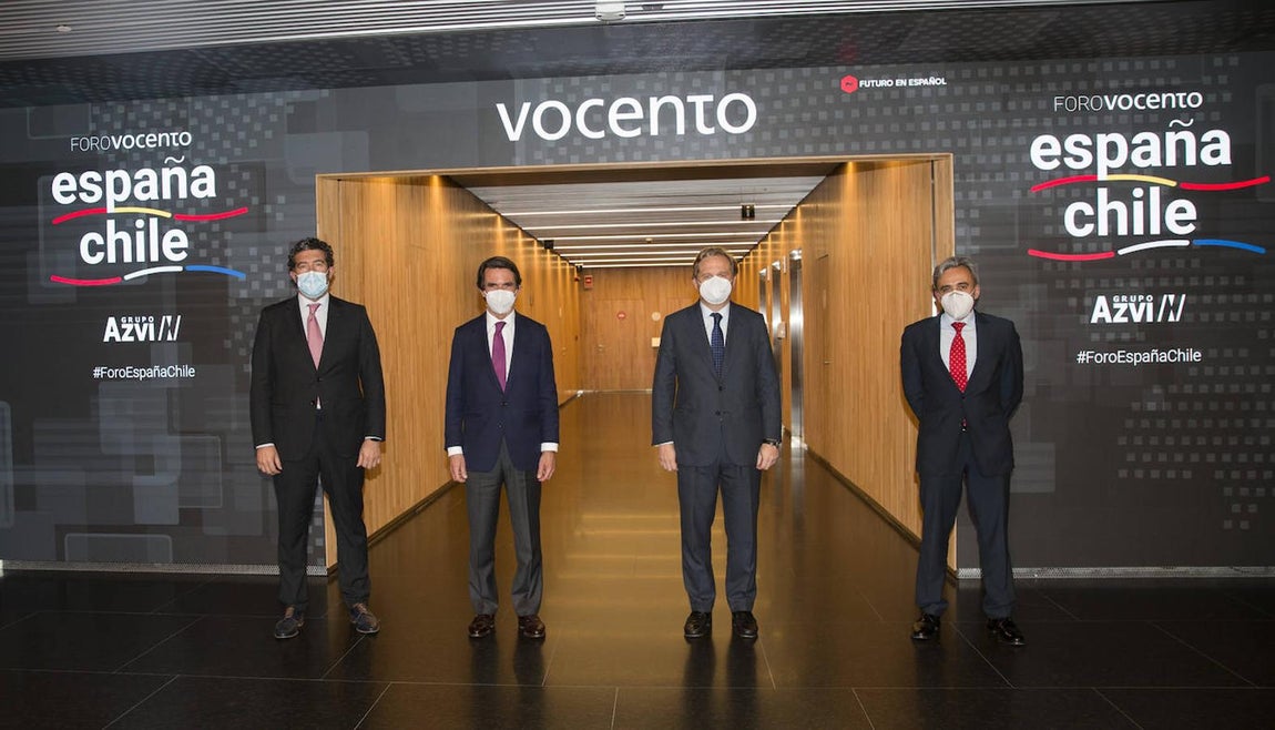 Julián Quirós, José María Aznar, Ignacio Ybarra y Manuel Contreras Caro. 