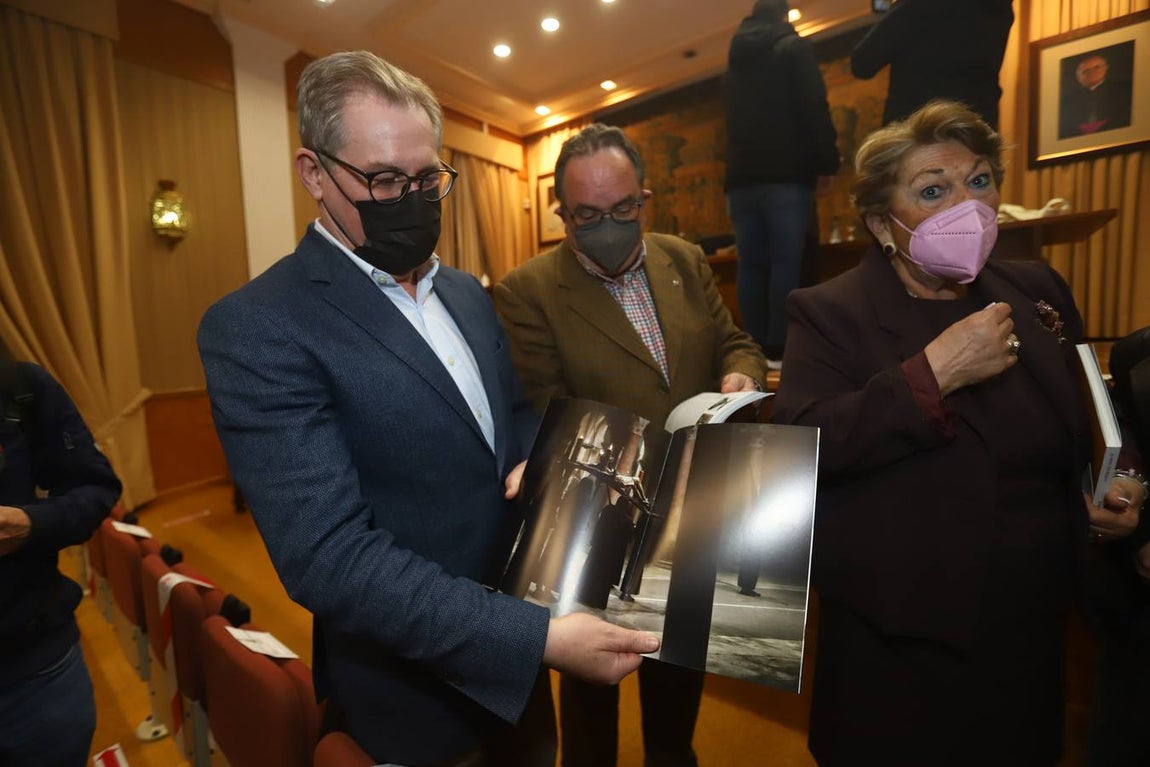 La presentación de la revista &#039;Córdoba Cofrade&#039;, en imágenes