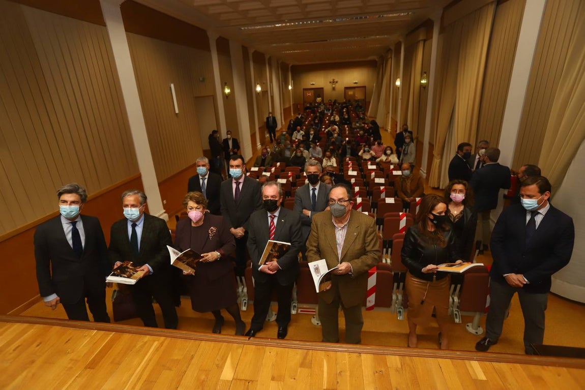 La presentación de la revista &#039;Córdoba Cofrade&#039;, en imágenes
