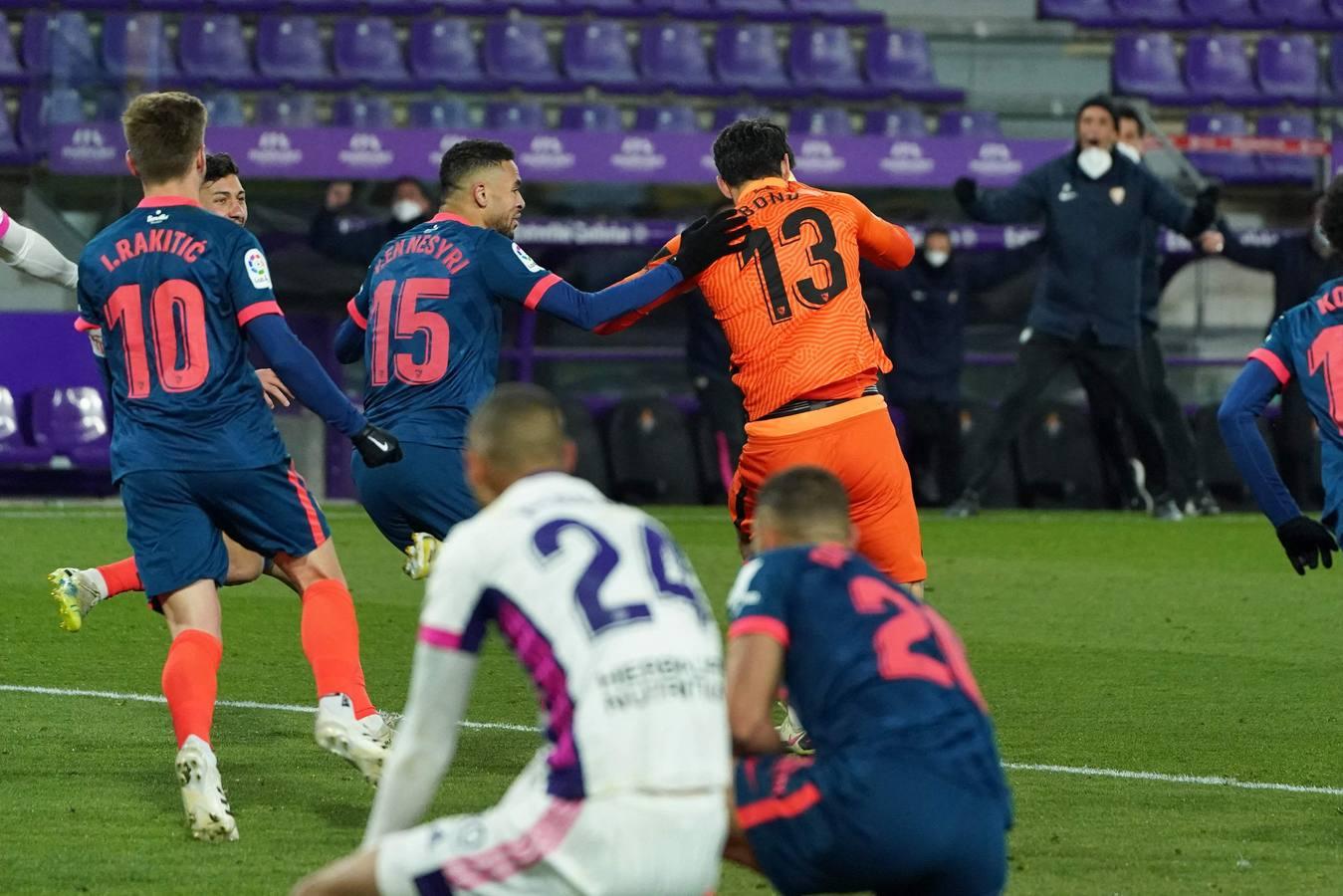 Fotogalería del partido entre el Valladolid y el Sevilla F.C.