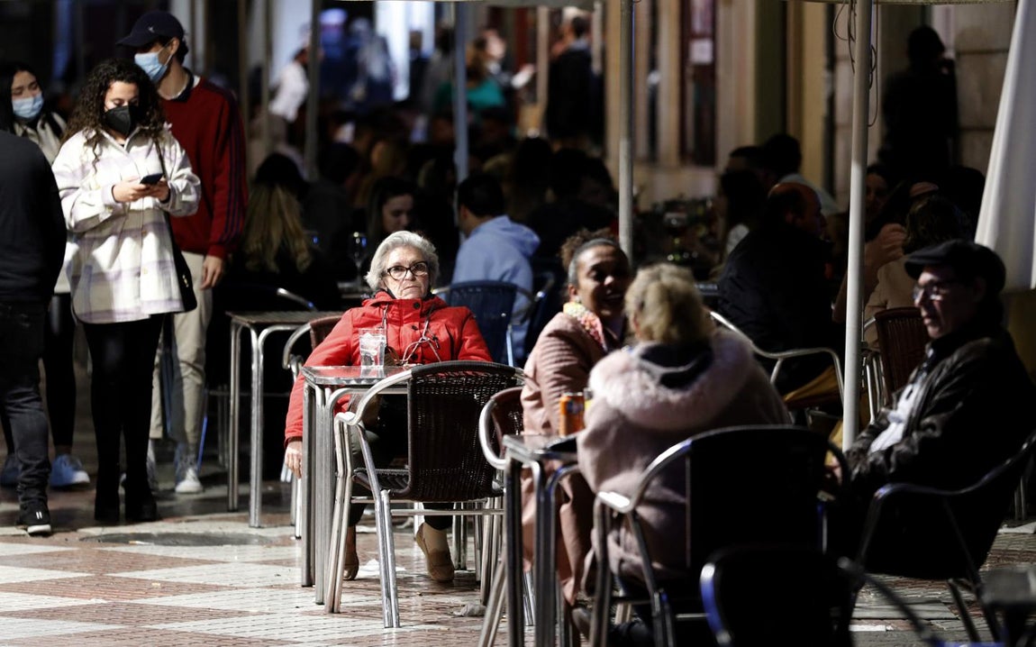 El cierre de la hostelería de Córdoba a las 22.30 horas, en imágenes