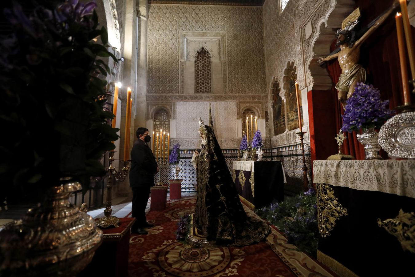 La veneración al Cristo de la Expiración y la Virgen del Silencio en Córdoba, en imágenes