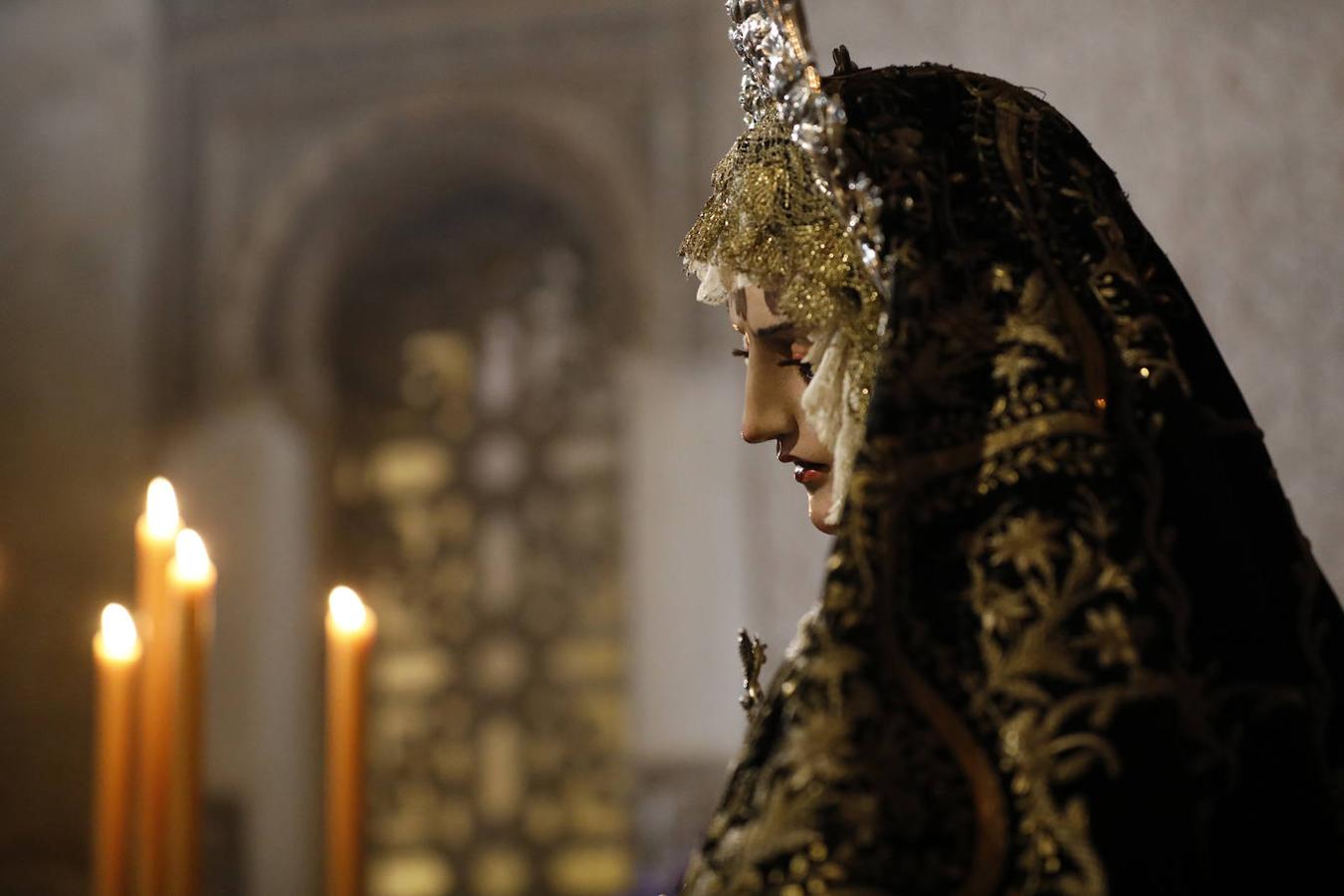 La veneración al Cristo de la Expiración y la Virgen del Silencio en Córdoba, en imágenes