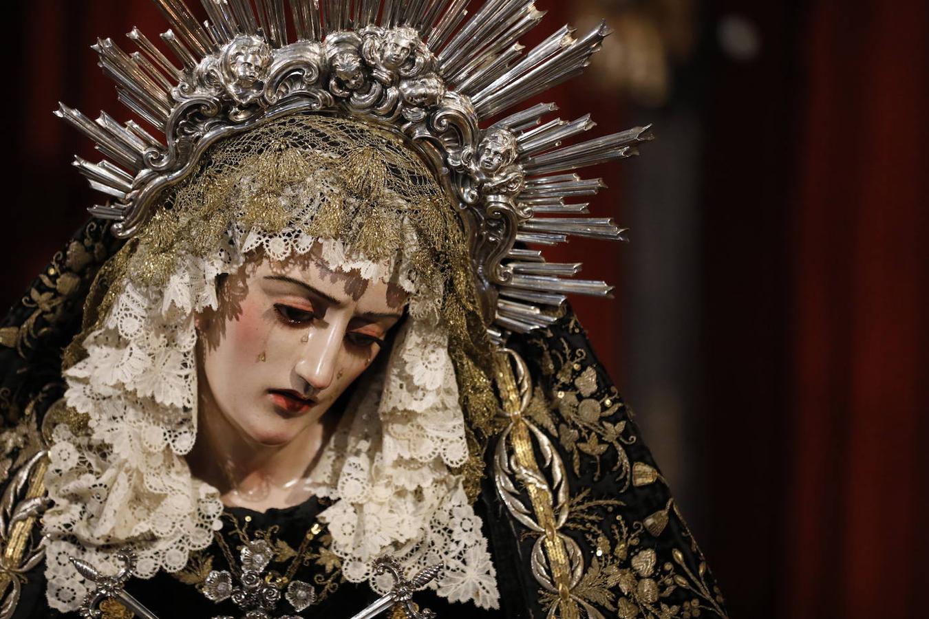 La veneración al Cristo de la Expiración y la Virgen del Silencio en Córdoba, en imágenes