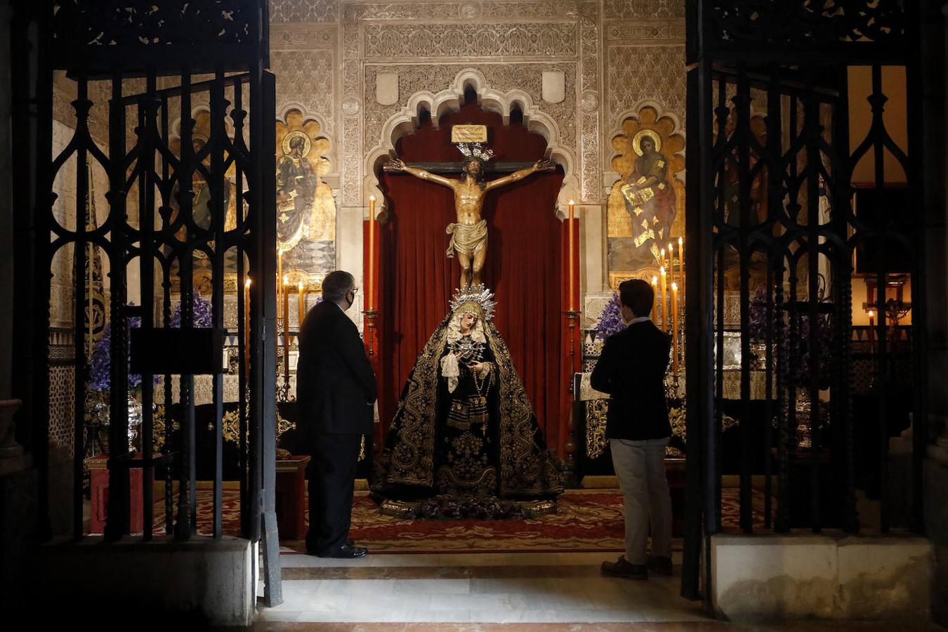 La veneración al Cristo de la Expiración y la Virgen del Silencio en Córdoba, en imágenes