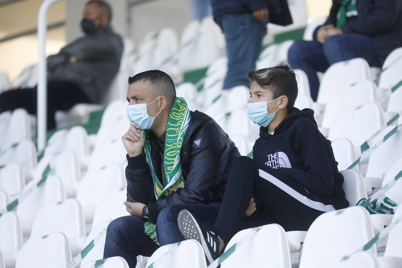 Las mejores imágenes del ambiente en el Córdoba CF - Betis Deportivo