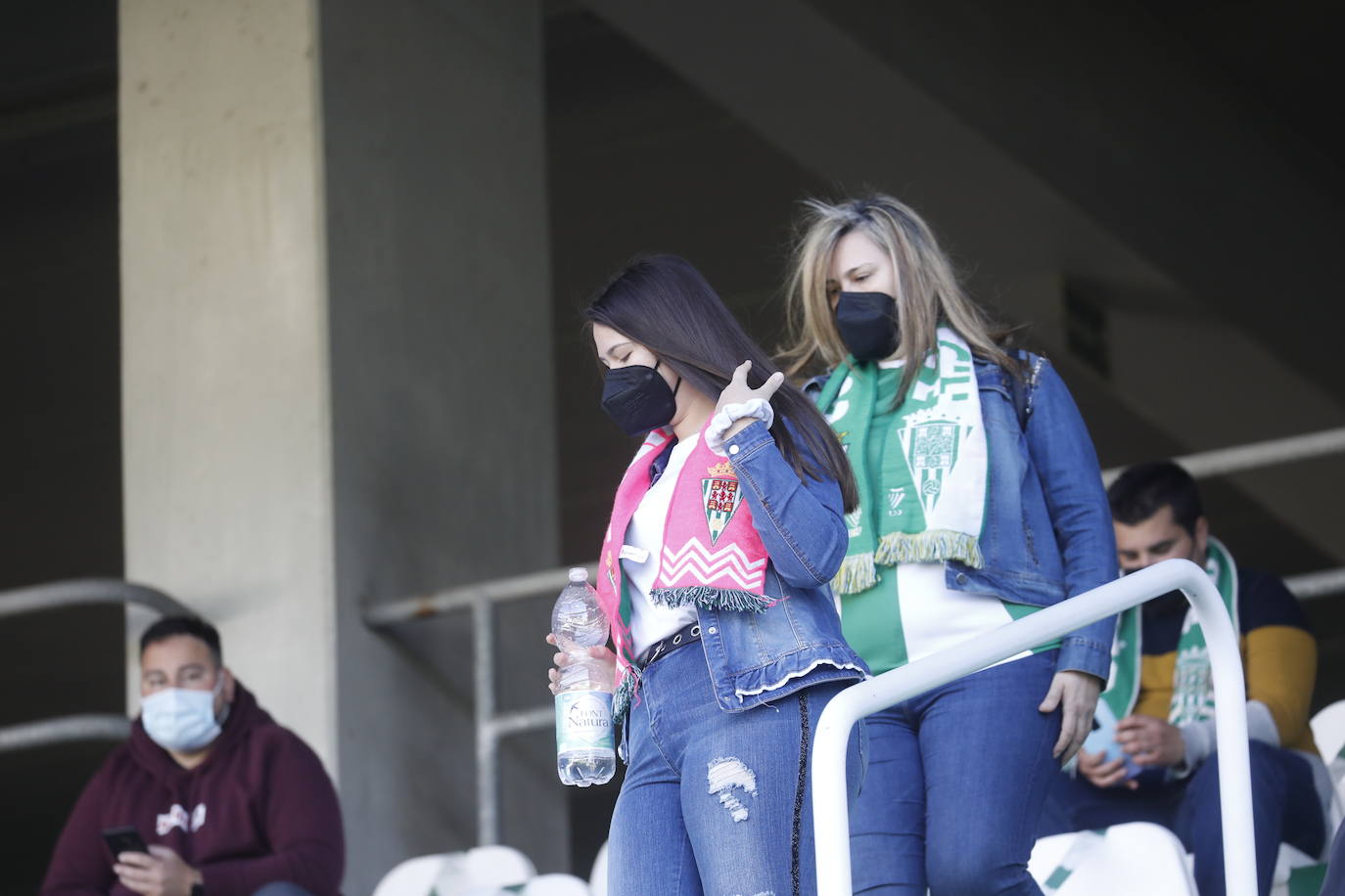 Las mejores imágenes del ambiente en el Córdoba CF - Betis Deportivo