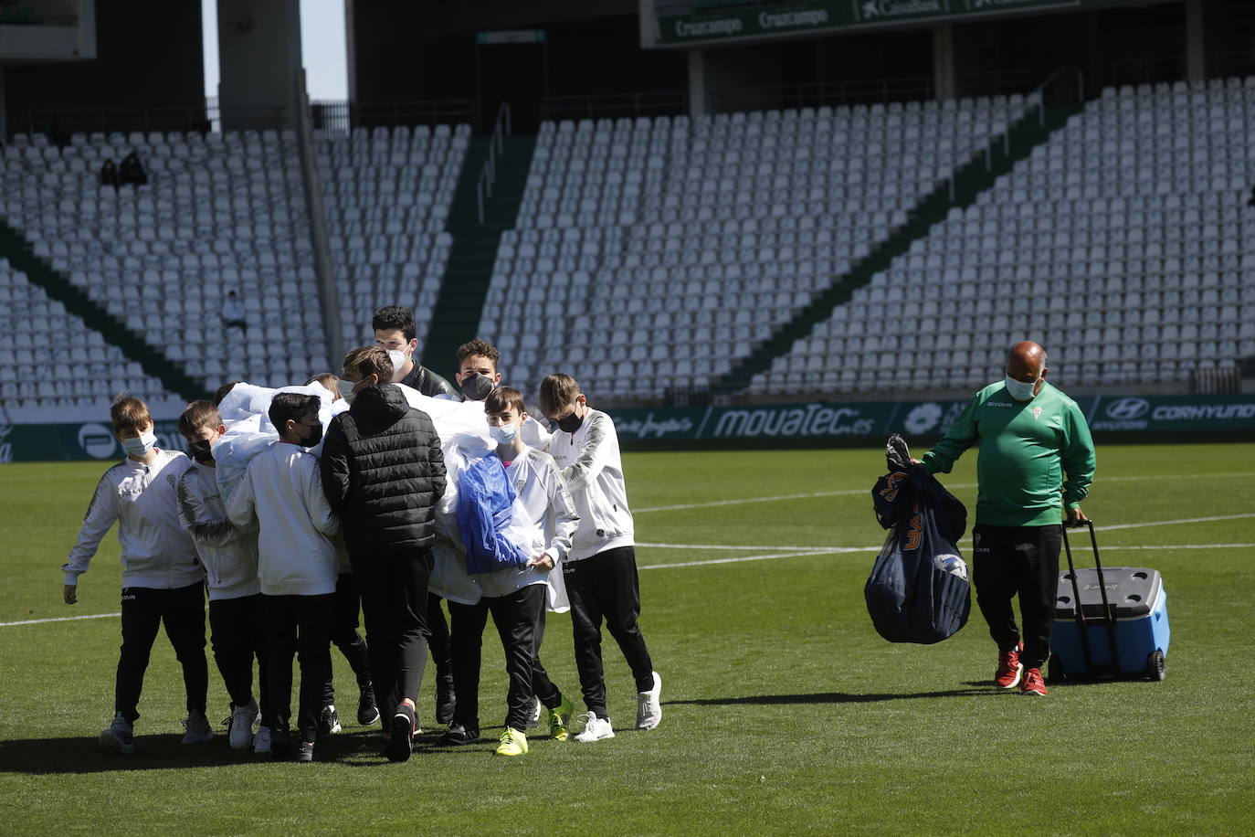 Las mejores imágenes del ambiente en el Córdoba CF - Betis Deportivo