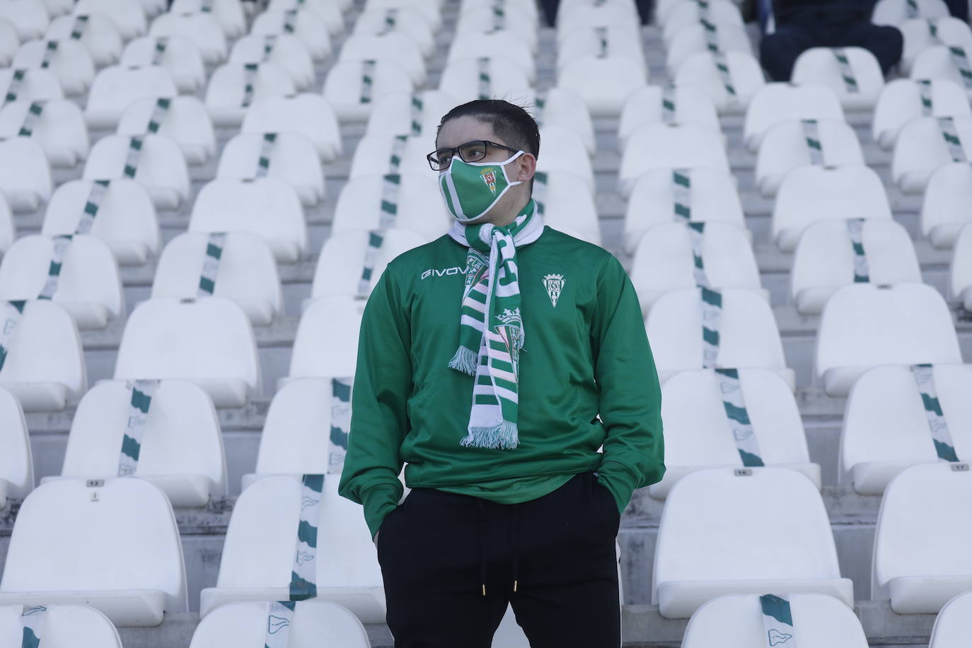 Las mejores imágenes del ambiente en el Córdoba CF - Betis Deportivo