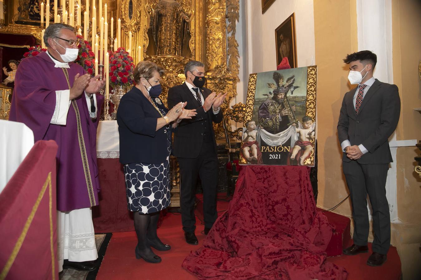 La nueva túnica bordada del Señor de la Pasión de Córdoba, en imágenes